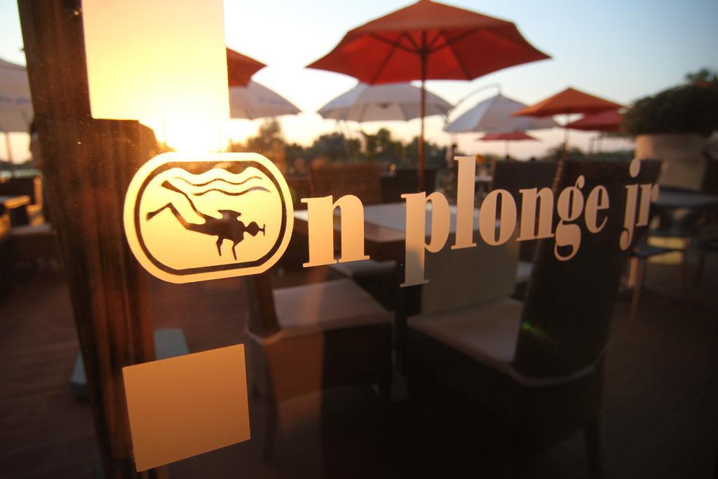 Hotel On Plonge Junior Mamaia Bagian luar foto