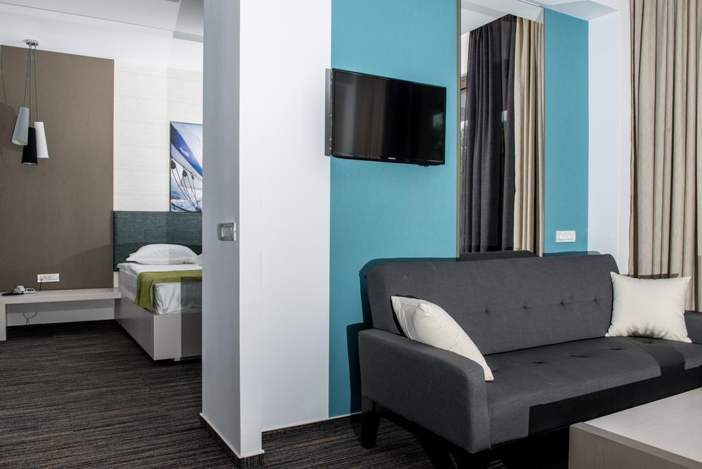 Hotel On Plonge Junior Mamaia Ruang foto