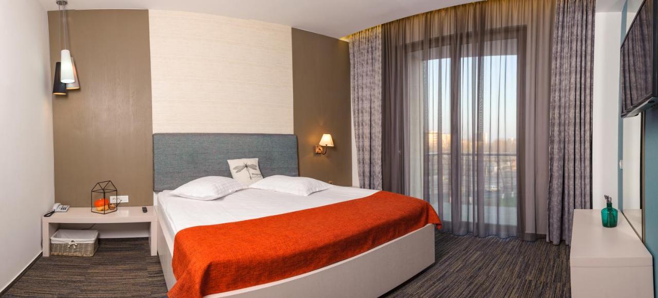 Hotel On Plonge Junior Mamaia Bagian luar foto